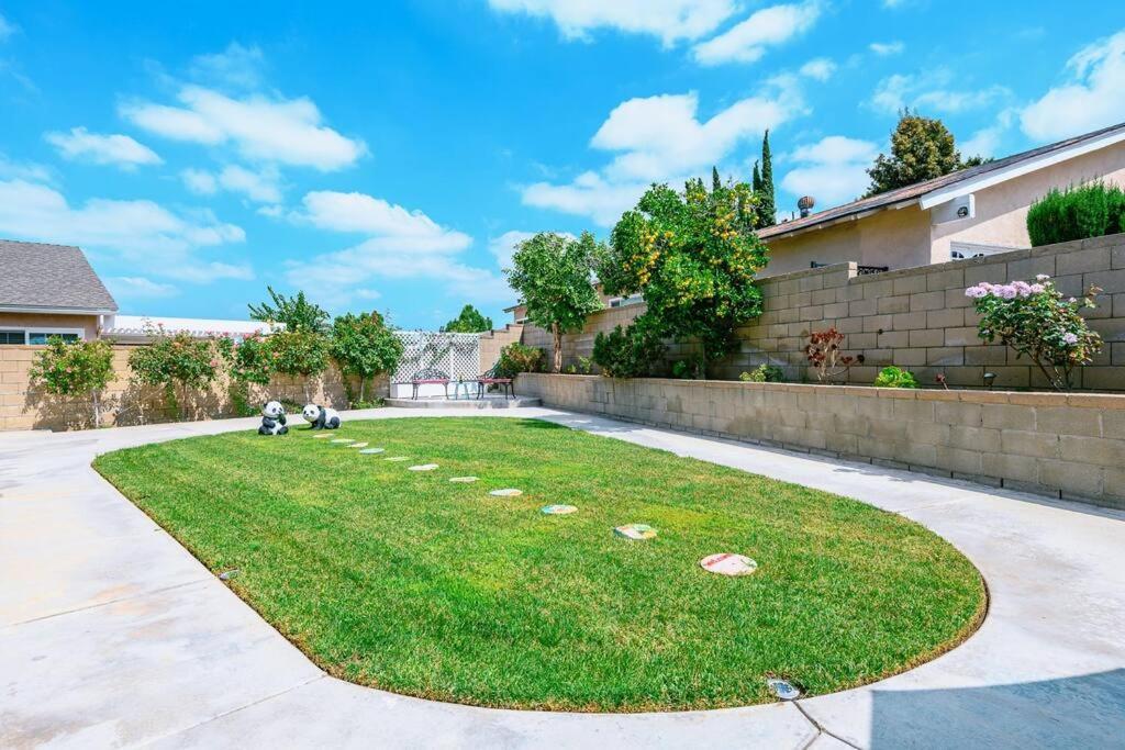 La Sunny House Beautiful Yard 7 Rooms 4 Bathrooms Near Disneyland & Hollywood & Downtown Hacienda Heights Eksteriør bilde